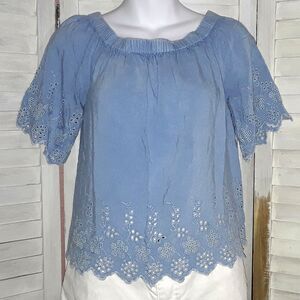 D & Kade Blouse Size Small Chambray Off Shoulder Scalloped Eyelet Hem